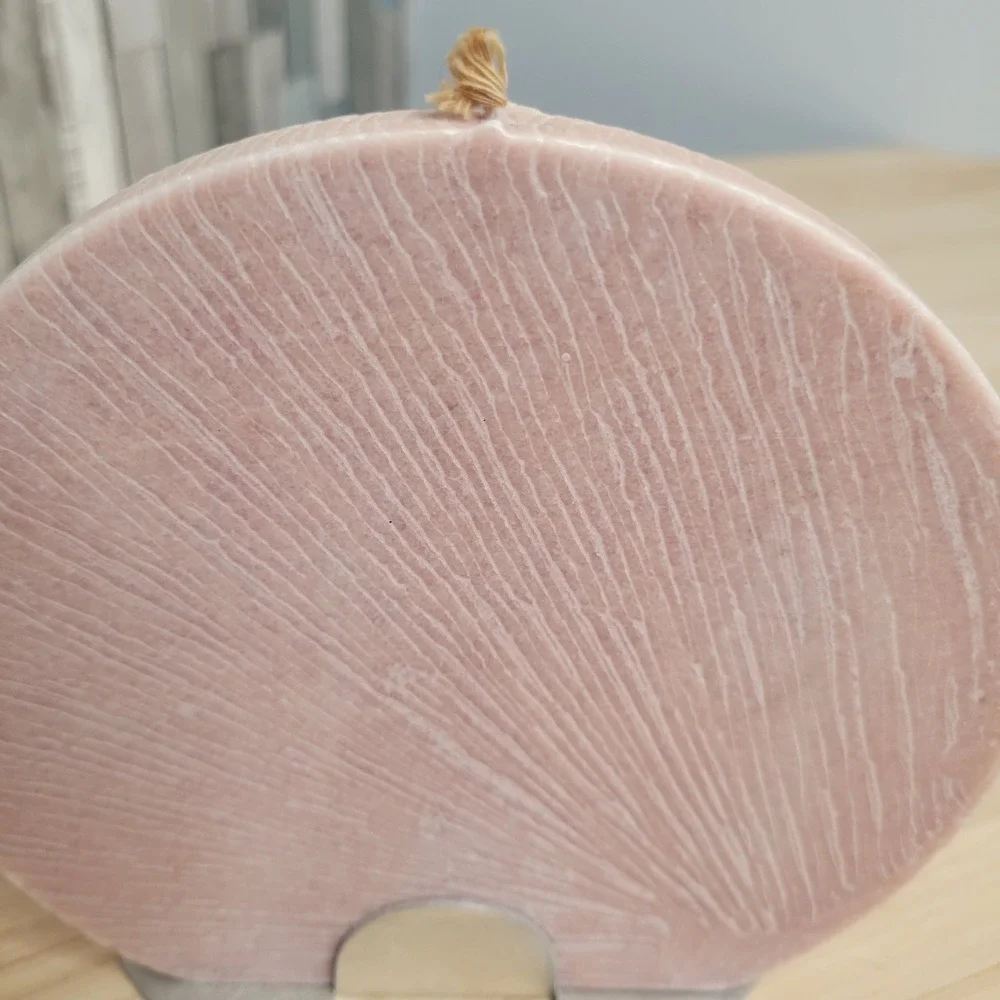 Klaner Geo Kerze Disc Candle with Aluminum Stand Pink Geometric Art Deco Austria
